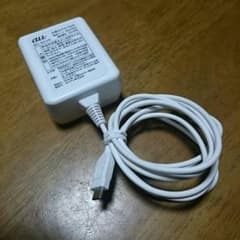 au純正共通ACアダプタのサムネイル