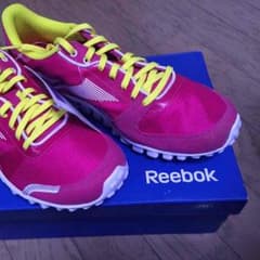 【新品未使用】リーボックスニーカーのサムネイル