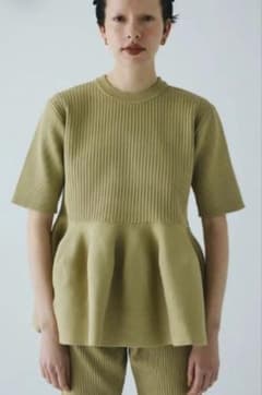 HeRIN.CYE Flare hem knit セットアップ 20900円 HeRIN.CYE Flare hem knit セットアップ - メルカリ