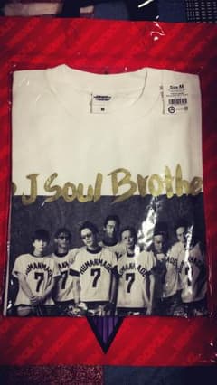 3代目東京ドーム限定Tシャツ(サイズM)のサムネイル