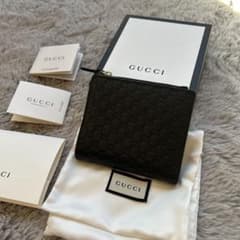 GUCCI 二つ折り　財布のサムネイル
