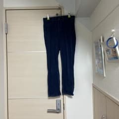 UNIQLO スキニーパンツ ネイビー Mサイズのサムネイル