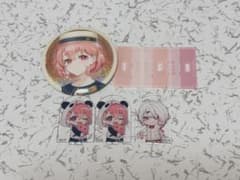 椎名唯華 笹木咲缶バッジ アクリルスタンド セットのサムネイル