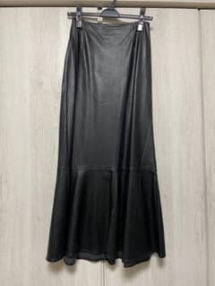 送料込INGNIフェイクレザー マーメイド ロングスカート ブラック