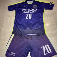 紫ユニフォーム上下、黄色半ズボン、紫ソックスセット販売(みつおさん専用)のサムネイル