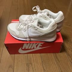 NIKE ウィメンズ　MD ランナー　カジュアルシューズのサムネイル