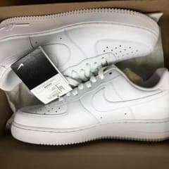 NIKE AIR FORCE 1のサムネイル