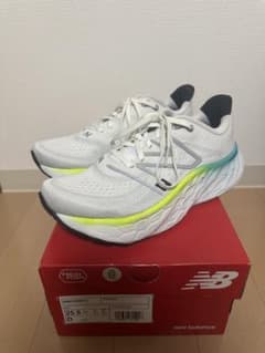 New Balance ランニングシューズのサムネイル