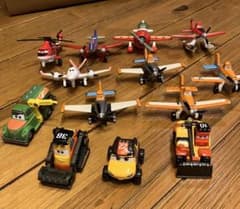 プレーンズ　トミカまとめ売り⭐︎のサムネイル