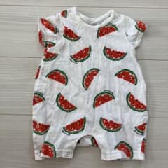 値下げ！500円→350円スイカ柄　ロンパース　70のサムネイル