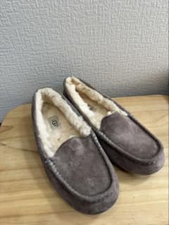 UGG モカシン スリッポン グレー - メルカリ