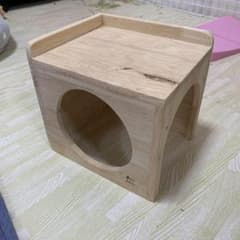 小動物用の小屋のサムネイル