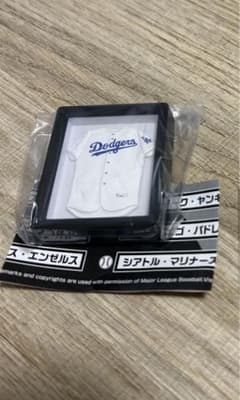 未開封　　MLBユニフォームフレームマグネットのサムネイル