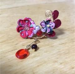 イヤリング イヤーカフス 【つまみ細工 花 赤】のサムネイル