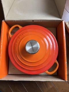 最終値下げ！Le Creuset ホーロー鍋 オーバル 18cm オレンジ 最終値下げ！Le Creuset ホーロー鍋 オーバル 18cm オレンジ - メルカリ