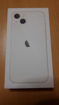 未開封 新品 iPhone 13 128gb SIMフリー (スターライト)のサムネイル