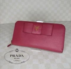 極美品　PRADA プラダ　長財布　ラウンドファスナー　M05のサムネイル