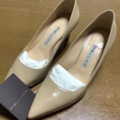 PELLICO ベージュ パンプス アネッリ ポインテッドトゥ エナメル 36 PELLICO ペリーコ エナメルポインテッドトゥパンプス ベージュ - メルカリ