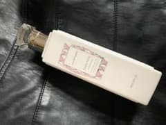 JILLSTUART ボディーミルクのサムネイル