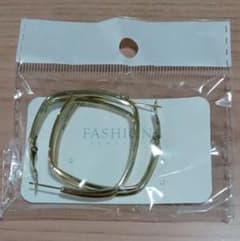 FASHION JEWELRY ゴールド スクエア型ピアスのサムネイル