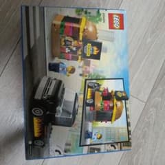 LEGO City 60404 バーガーバンのサムネイル