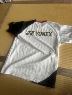 YONEX バドミントン シャツ ホワイト/ブラック/レッド