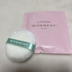 GIVENCHY パフ LA PATISSERIEのサムネイル