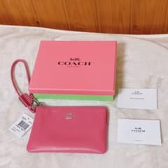 新品未使用 COACHリストレット 財布 小銭入れ ピンク タグ付き 箱ありのサムネイル
