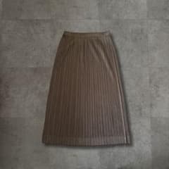 PLEATS PLEASE イッセイミヤケ ミモレ丈フレアスカート モカ 2 PLEATS PLEASE イッセイミヤケ ミモレ丈フレアスカート モカ 2 - メルカリ