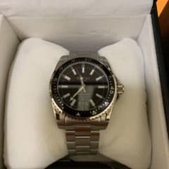 グッチ GUCCI DIVE ダイブ 40mm ブラックダイヤル メンズ腕時計のサムネイル