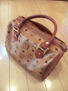 【値下げいたしました】MCM ハンドバックのサムネイル