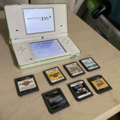 DSi本体とソフト7本セットのサムネイル