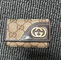 GUCCIのサムネイル