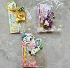 サンリオ 根付けストラップ ハローキティ 花