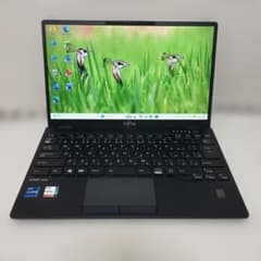 FUJITSU U9311第11世代i7 16G顔認証・指紋認証超軽量ビジネスのサムネイル
