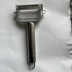 ステンレス製ピーラー