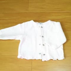 iloe様 専用≪babyGAP≫カーディガン 新生児から3ヶ月のサムネイル