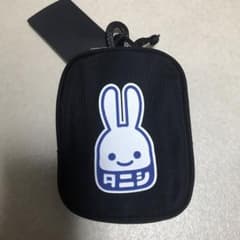 【CUNE 】キューン うさぎ タニシポーチ カラビナ付 黒 ジッパー 新品タグ CUNE 】キューン うさぎ タニシポーチ カラビナ付 黒 ジッパー 新品