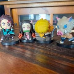 【値下げ】鬼滅の刃　フィギュアセットのサムネイル