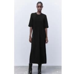 ZARA ミディ丈ワンピース　黒 ギャザー入り 半袖ロングワンピのサムネイル