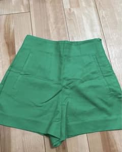 ZARA ハイウエスト ショートパンツ グリーン XS 新品