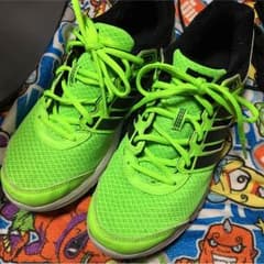 アディダス  ランニングシューズのサムネイル