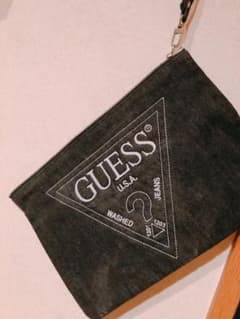 GUESSクラッチバッグのサムネイル