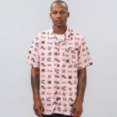 vans vault × brain dead 柄シャツ ピンクのサムネイル