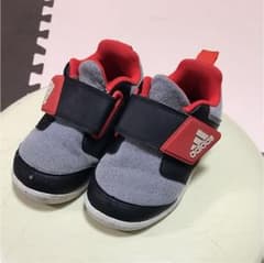 adidas スニーカー14㎝のサムネイル