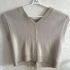 ニットベストのサムネイル