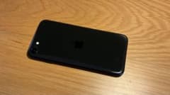 iPhoneSE第2世代128GBSIMフリー ホームボタン不良（たまに反応）のサムネイル
