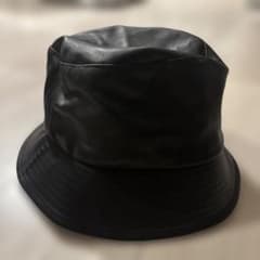 ZARA 黒 フェイクレザーバケットハット Mのサムネイル