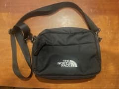 THE NORTH FACE ショルダーバッグ ブラックのサムネイル