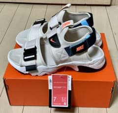 NIKE キャニオンサンダル　24㎝　新品未使用のサムネイル